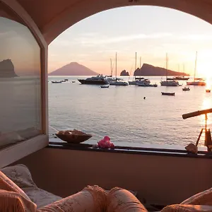Il Galeone Villa Panarea