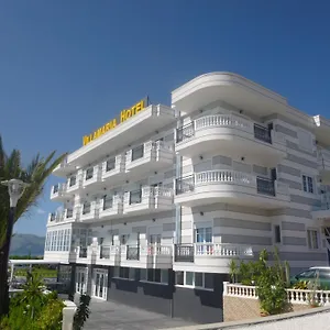 verificați disponibilitatea